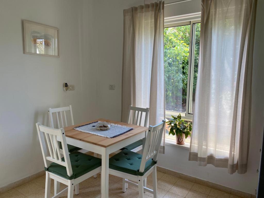 Maple'S Place - אירוח מייפל Rosh Pinna Bagian luar foto