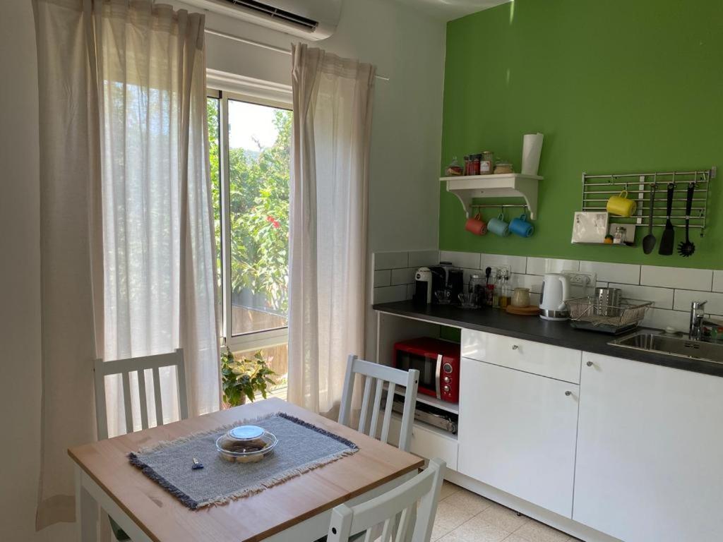 Maple'S Place - אירוח מייפל Rosh Pinna Bagian luar foto